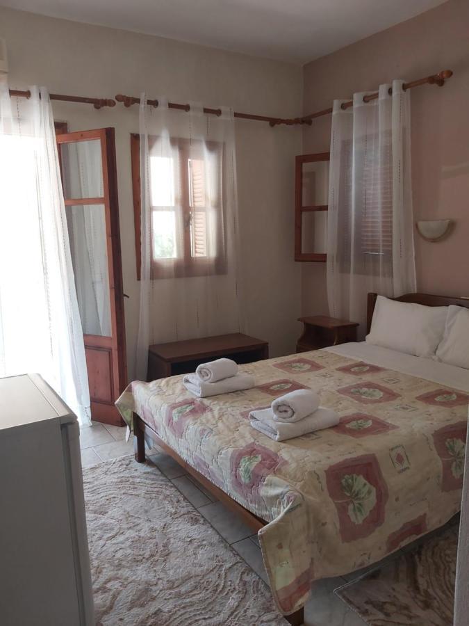 Voula Pansion Hotel Kardhamili Ngoại thất bức ảnh