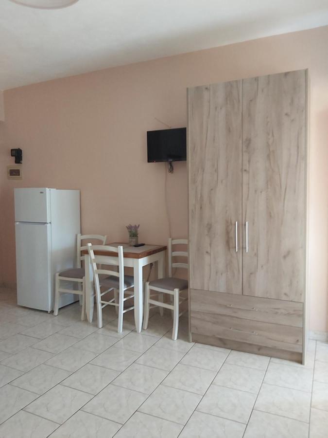 Voula Pansion Hotel Kardhamili Ngoại thất bức ảnh