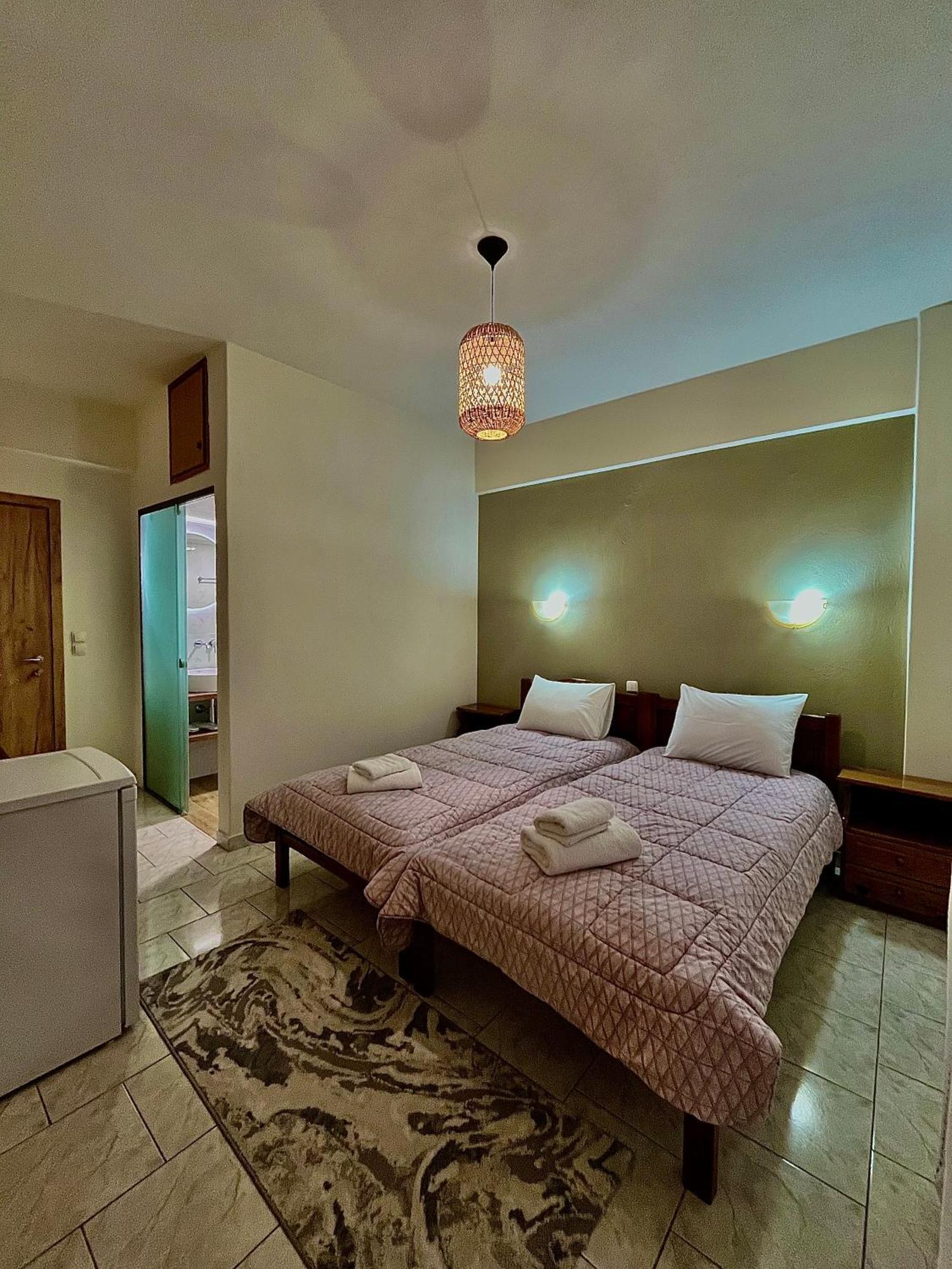 Voula Pansion Hotel Kardhamili Ngoại thất bức ảnh