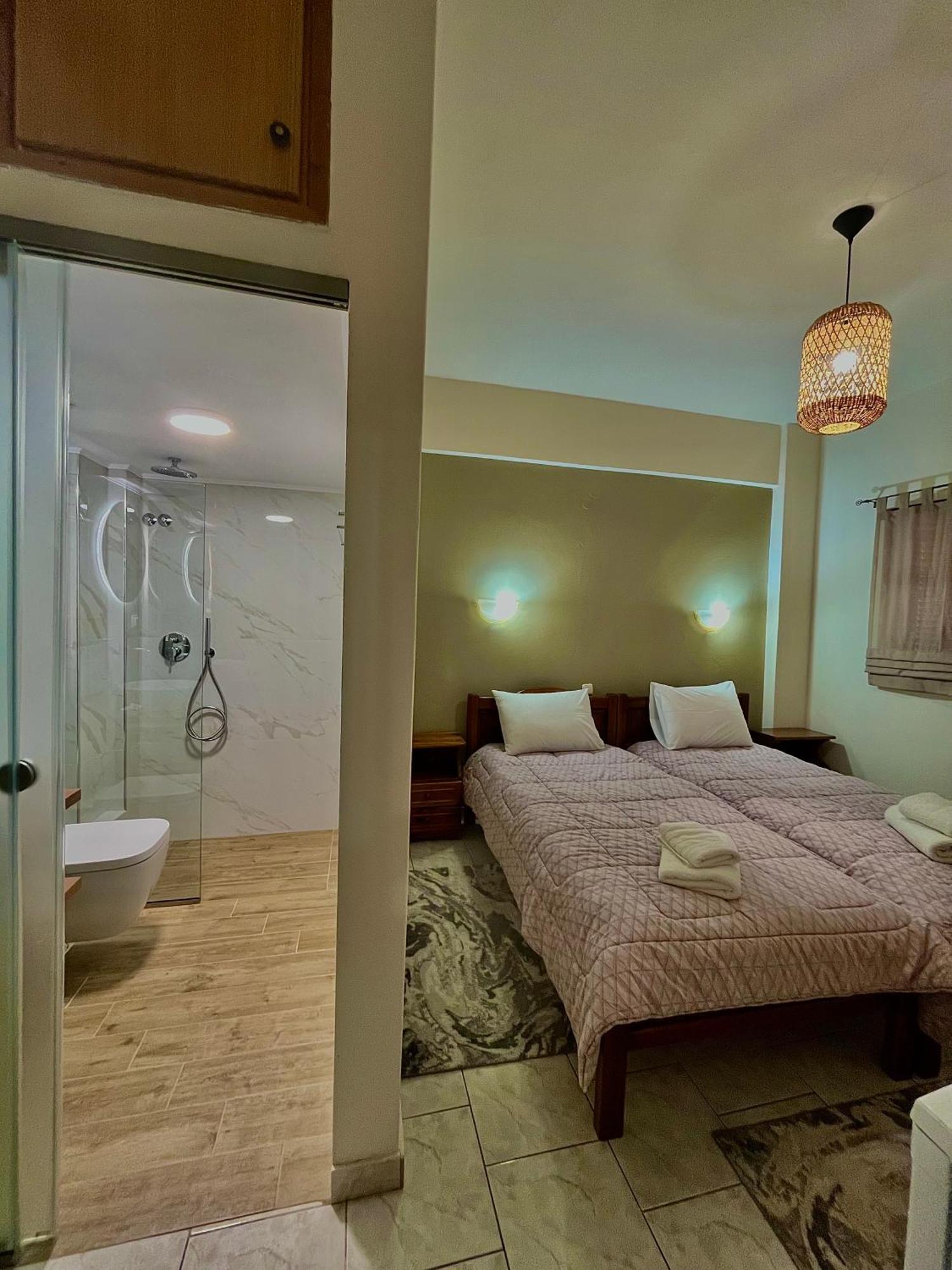 Voula Pansion Hotel Kardhamili Ngoại thất bức ảnh